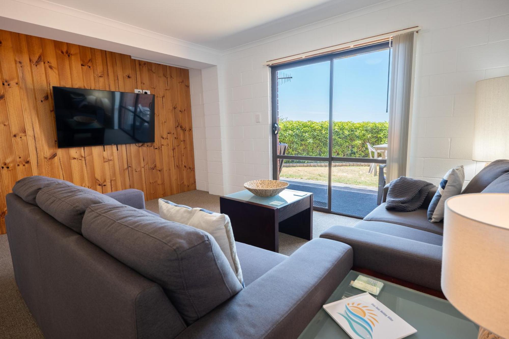 Blue Seas Holiday Villas Scamander Exterior photo