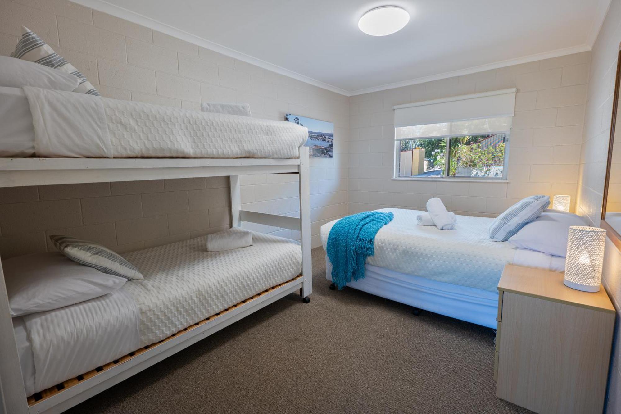 Blue Seas Holiday Villas Scamander Exterior photo